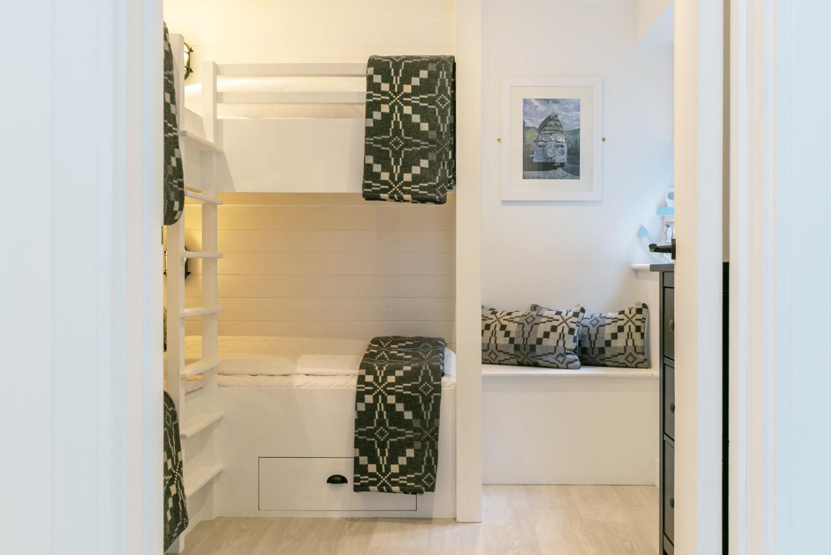 Oxwich, Swansea, SA3 1LS